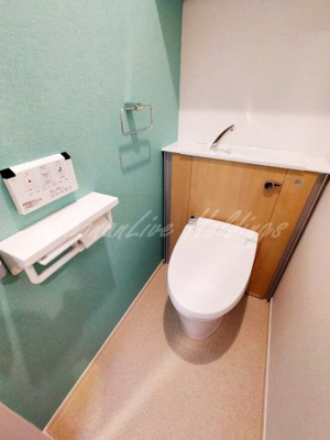 【トイレ】 | ROCK UP | 掃除のしやすさ◎・温水洗浄便座付き♪