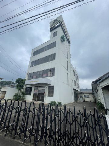 神郷1丁目ビルの外観|多喜浜駅から徒歩8分圏内に立地しています