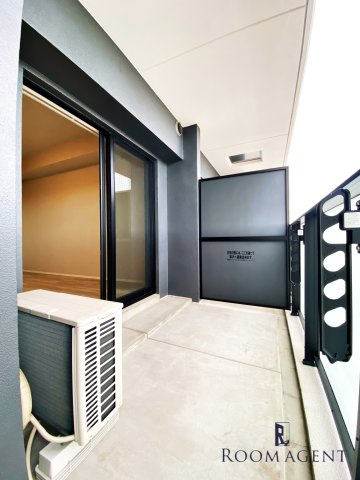 オープンブルーム八田StationFront(旧:RESIDENCIA八田StationFront)のバルコニー