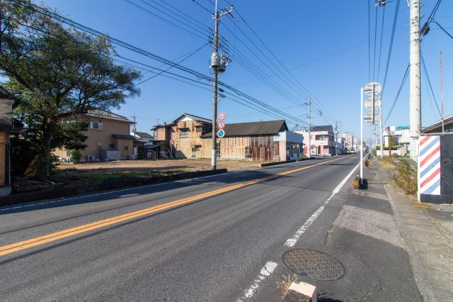 足利市小俣町の売地の前面道路含む現地写真