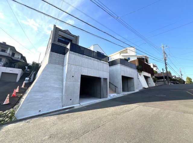 青葉台２丁目新築分譲住宅の外観