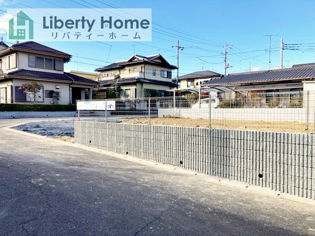 第2石岡市茨城　新築戸建の前面道路含む現地写真