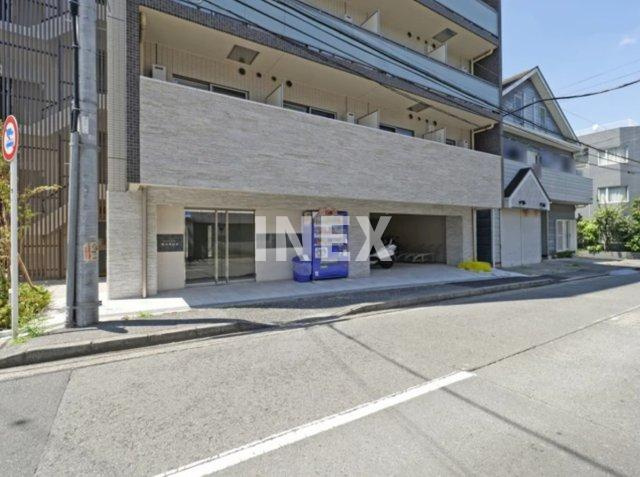 横浜市南区東蒔田町の賃貸マンションのエントランス