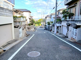 【前面道路含む現地写真】