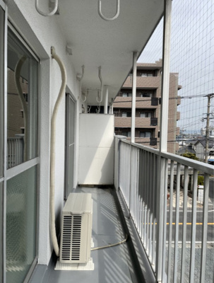 【バルコニー】 | 岡ビル