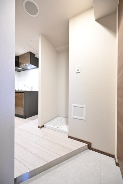 ＧＲＡＮＳＩＴＥ　ＮＡＫＡＭＥＧＵＲＯの玄関|明るい玄関です