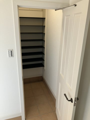 【収納】 | ヴィラアイビス | シューズインクローク