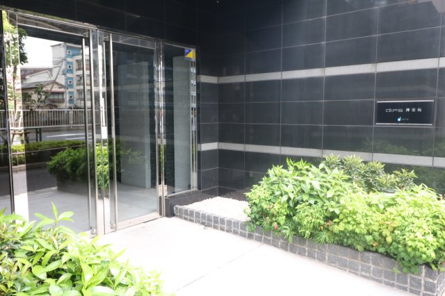 【エントランス】