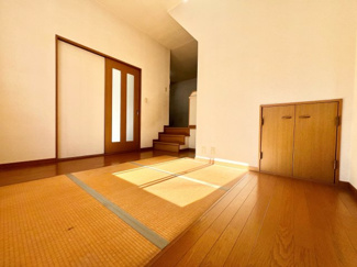 【洋室】 | 宇治市神明宮東　中古戸建 | 【洋室6.5帖】