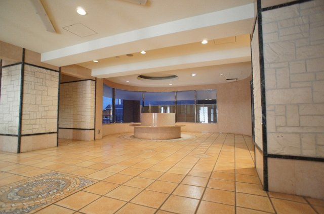 グランド・ガーラ西麻布のロビー