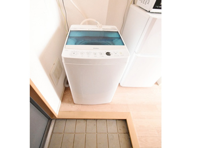 【内装】 | ロータスター | 明るい室内です