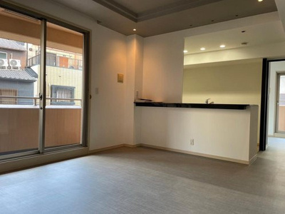 【居間・リビング】 | エステムコート天神橋