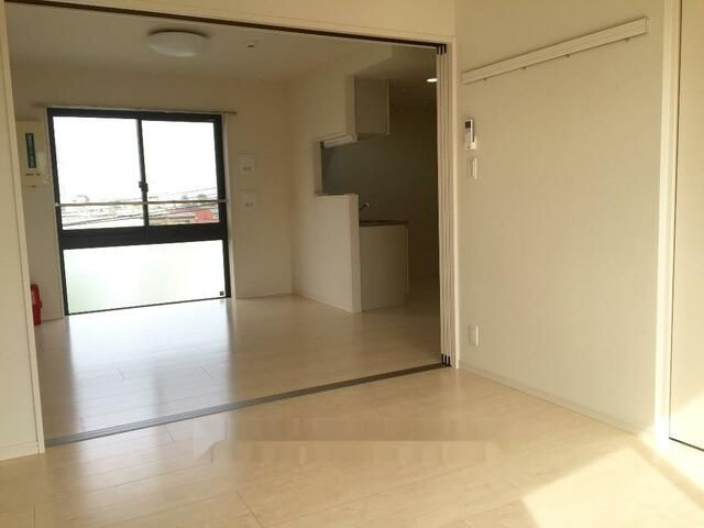 ＣＯＣＯＣＵＢＥ　ＡＫＡＢＡＮＥの居間・リビング