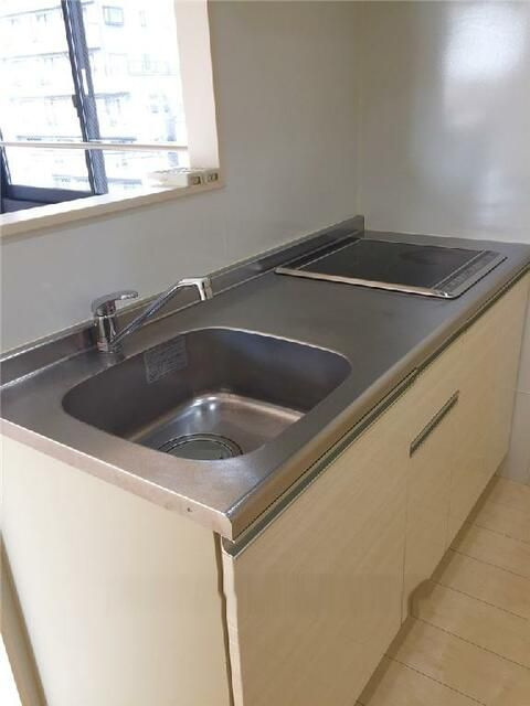 ＣＯＣＯＣＵＢＥ　ＡＫＡＢＡＮＥのキッチン