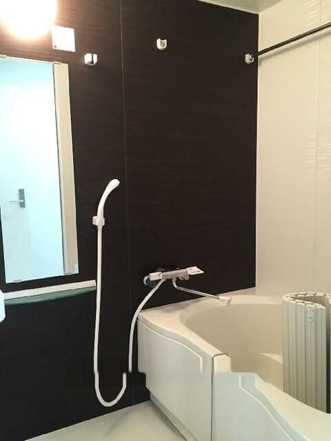 ＣＯＣＯＣＵＢＥ　ＡＫＡＢＡＮＥの浴室