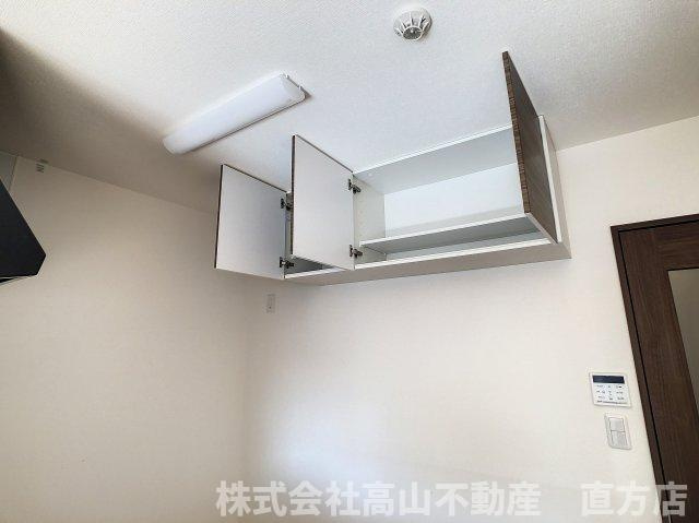 直方市大字感田の賃貸マンションの収納