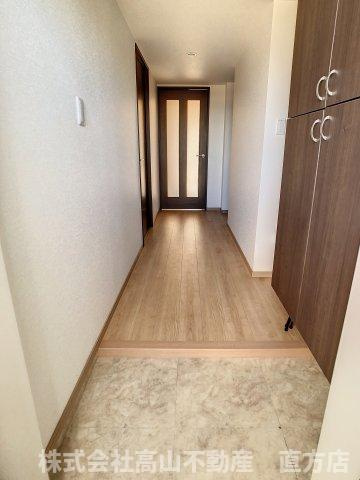 直方市大字感田の賃貸マンションの玄関
