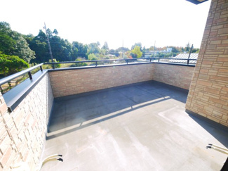 【バルコニー】 | 東金市二之袋　中古戸建 | 内外装リフォーム済み令和7年11月 敷地約449坪 ドックラン・家庭菜園・バーベキューが可能です