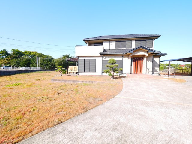 東金市二之袋　中古戸建の庭|内外装リフォーム済み令和7年11月 敷地約449坪 ドックラン・家庭菜園・バーベキューが可能です
