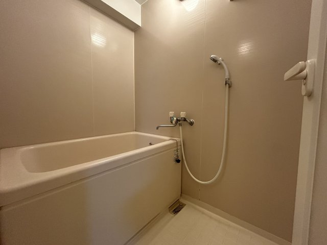 イーグランド光が丘の浴室