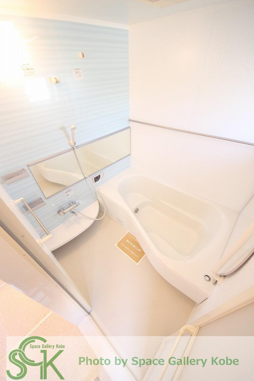 メゾン　リベルタ　B棟の浴室|※お部屋により仕様が異なる場合があります※
