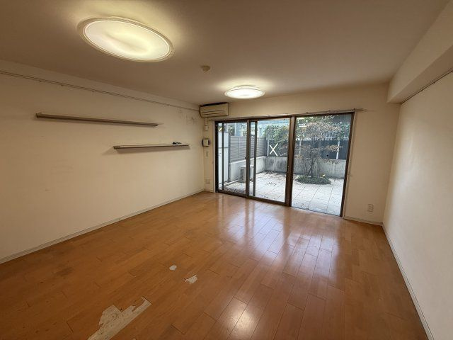 メゾンT.I.Uの居間・リビング