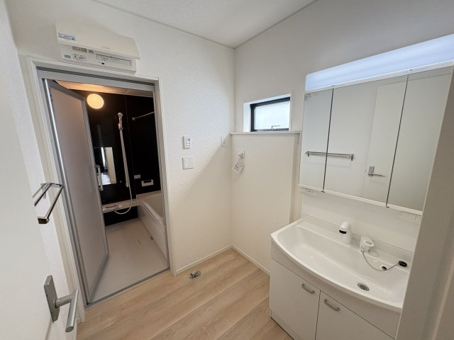 CG豊見城市嘉数第7-5棟　＼☆ご成約時キャッシュバック☆／の独立洗面台