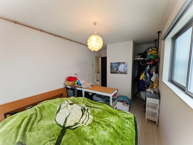 【寝室】 | 安行領根岸中古戸建 | 使い勝手のいい寝室です