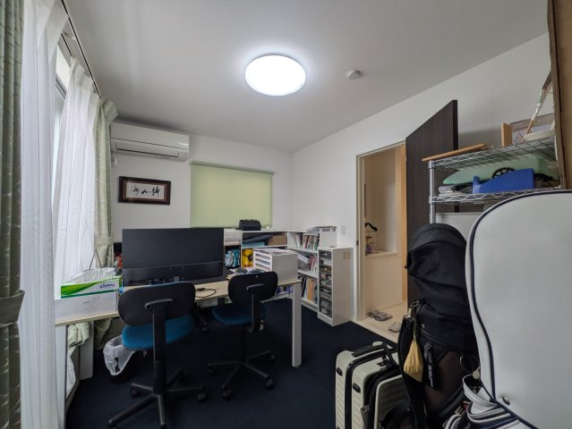 【洋室】 | 安行領根岸中古戸建 | スタンダードな洋室です