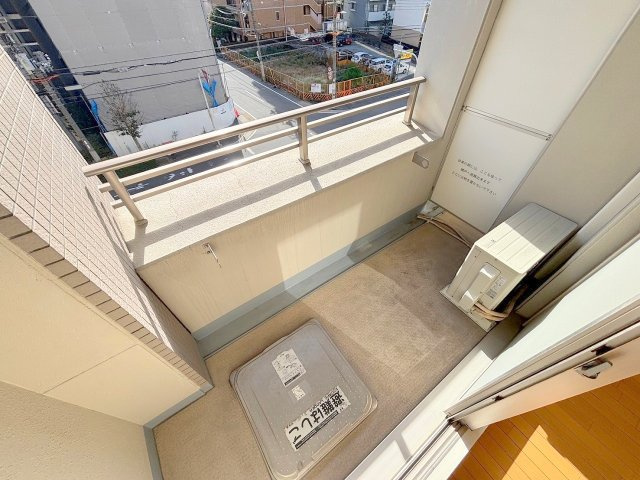 アーバンエース西中島パルのバルコニー