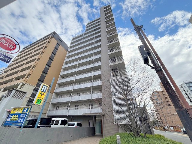 アーバンエース西中島パルの外観