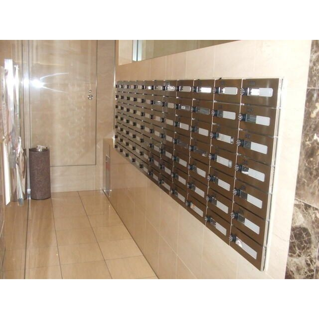 オークコートのロビー