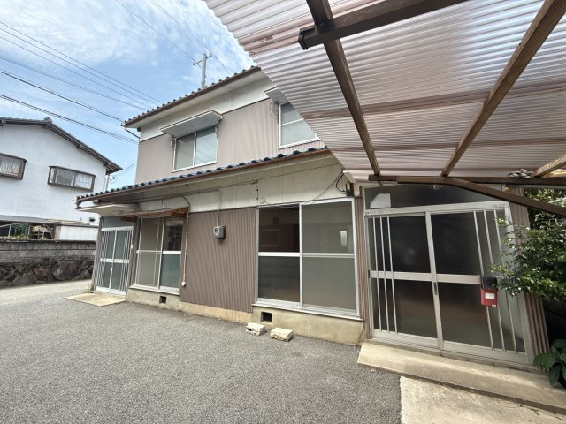 山本借家の外観