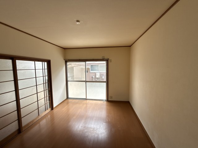 山本借家の寝室