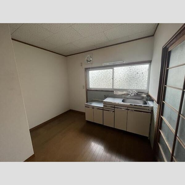 山本借家のキッチン