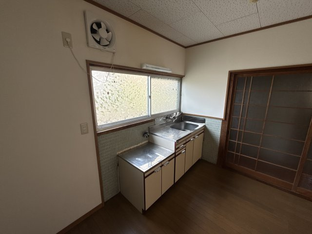 山本借家のキッチン