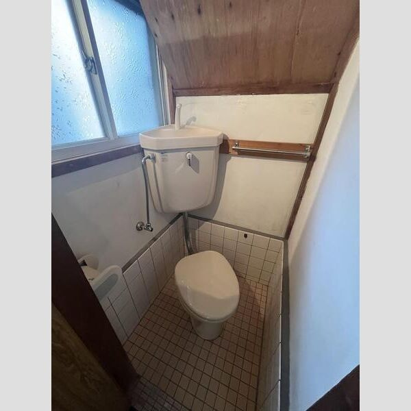 山本借家のトイレ