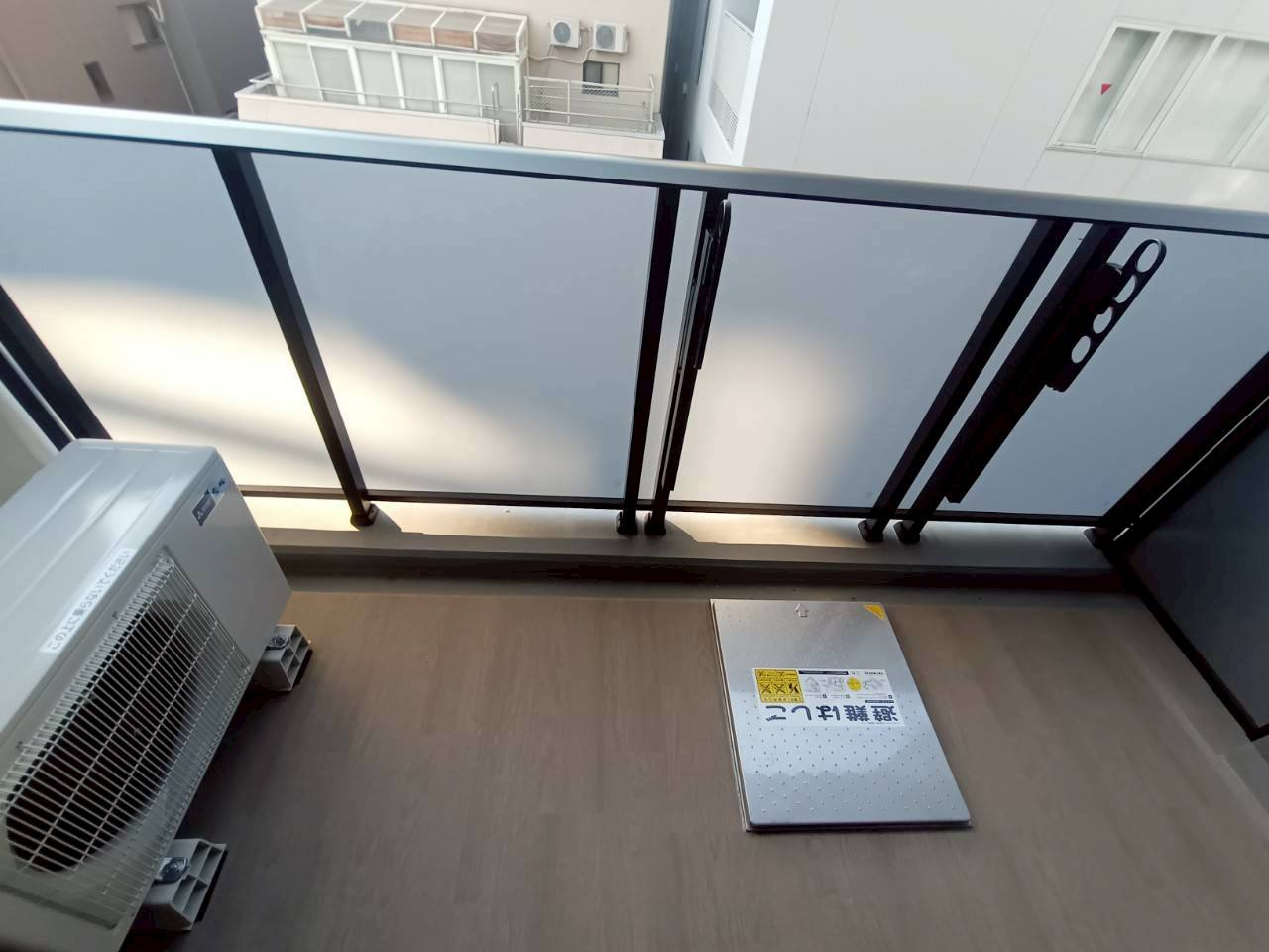 【バルコニー】