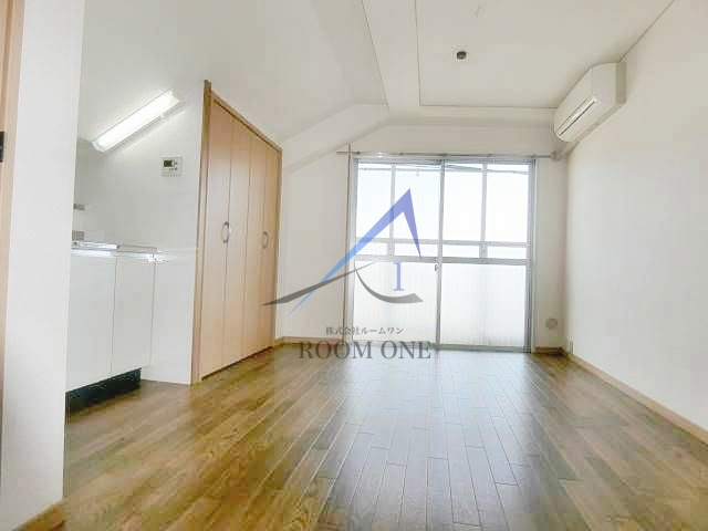 ハイツ栄の居間・リビング|洋室のお部屋です。