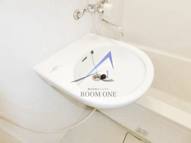 ハイツ栄の洗面所|洗面台です。