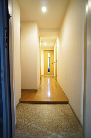 スカイコート高輪の玄関