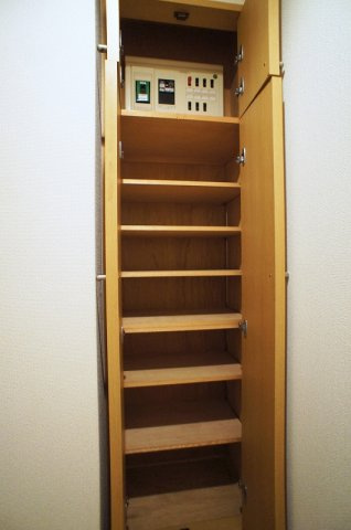 スカイコート高輪の収納|シューズクロゼット