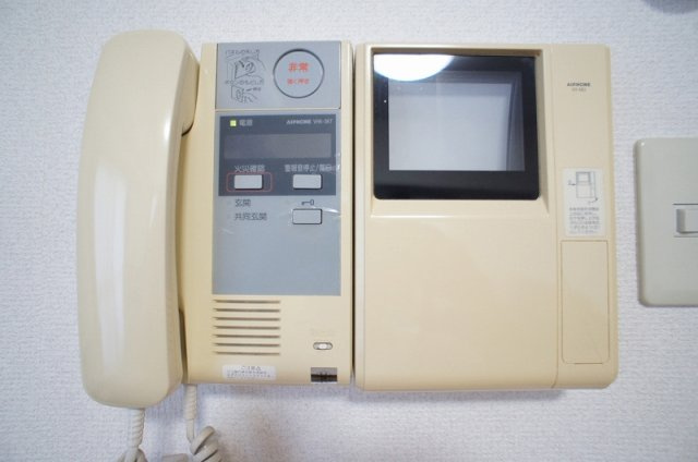 スカイコート高輪のセキュリティ|TVインターホン