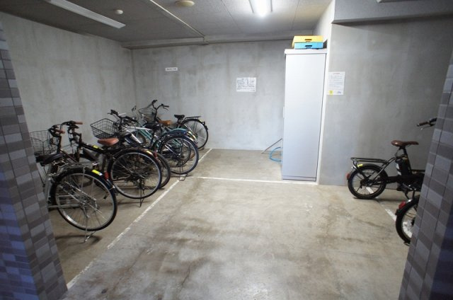 スカイコート高輪のその他共用部分|駐輪場