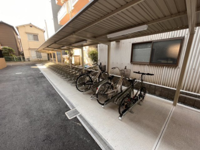 【その他共用部分】 | リヴィアス北大阪BREZZA | 駐輪場です