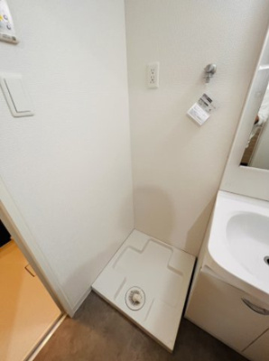 【設備】 | リヴィアス北大阪BREZZA | 室内洗濯機置き場です