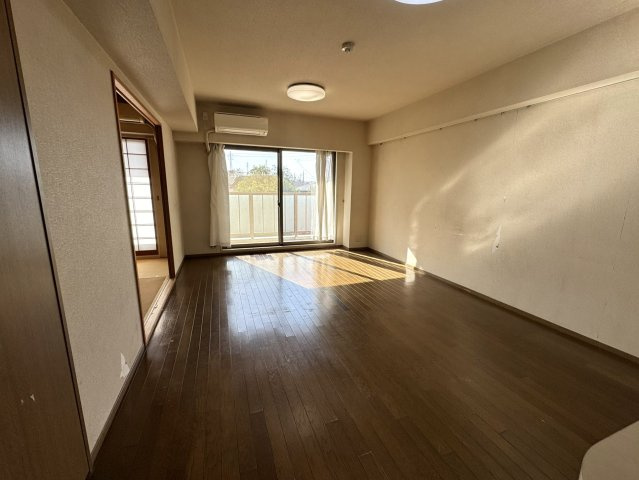 エステ・コート北柏参番館の居間・リビング|リビング