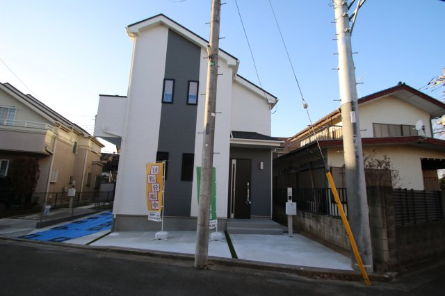 【Heartfull Town】小平大沼町４丁目779番の外観|キッチンからリビング全体を見渡せる対面キッチンプランを採用！