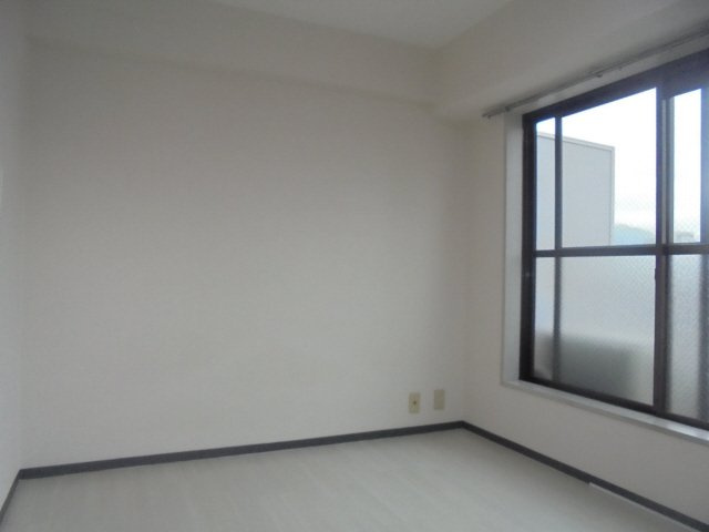 平成大日ハイツの居間・リビング