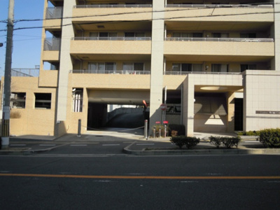 【エントランス】 | ファミール千里中央